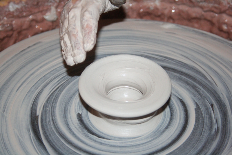 sculpture-BENDEJUN-min_wheel-ceramic-artist-craft-pottery-material-555860-pxhere.com